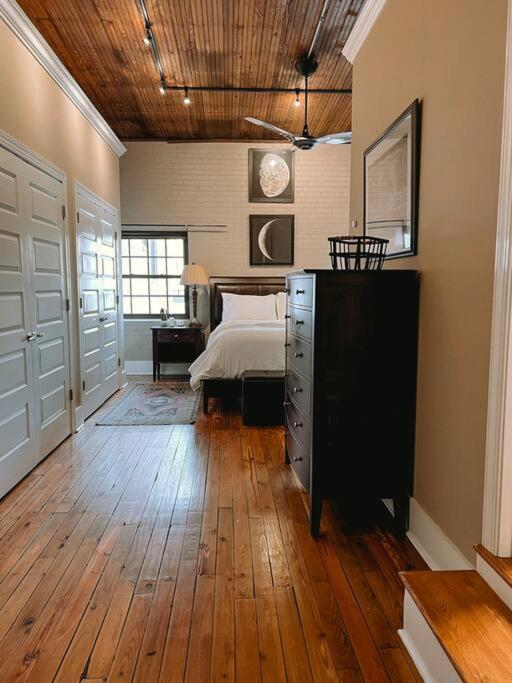 The 511. A Luxury Loft On State St. Apartment Bristol Exterior photo