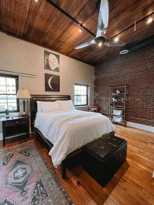 The 511. A Luxury Loft On State St. Apartment Bristol Exterior photo