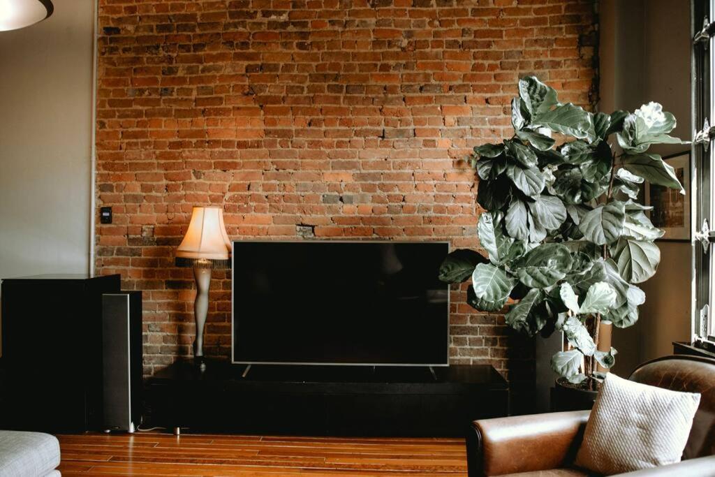 The 511. A Luxury Loft On State St. Apartment Bristol Exterior photo