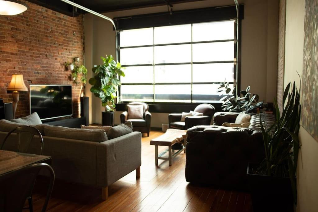 The 511. A Luxury Loft On State St. Apartment Bristol Exterior photo